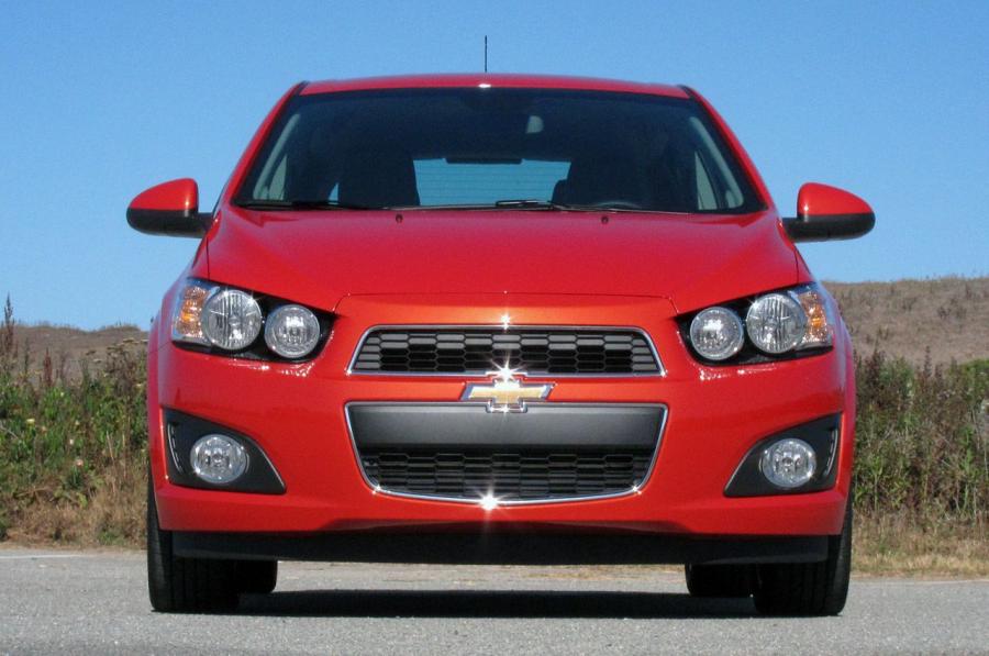  Chevrolet Sonic 2012 года  (фото 32 из 66)